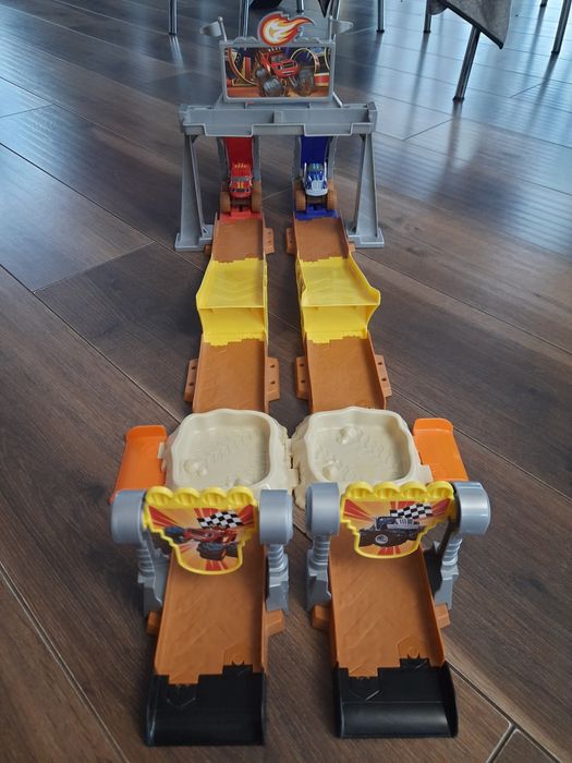 Blaze wyścig w błocie Fisher Price