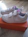 Buty dziewczęce NIKE rozmiar 34