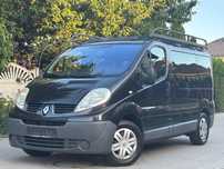 Renault Trafic 8 osób Klima Serwis do końca ASO Renault z Niemiec