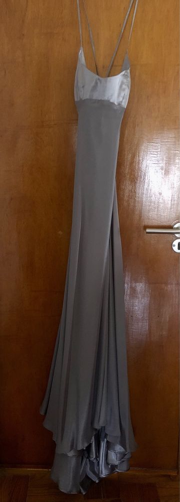 Vestido comprido seda prateado