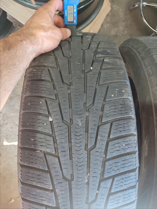 Резина зима 215.60.17 nokian