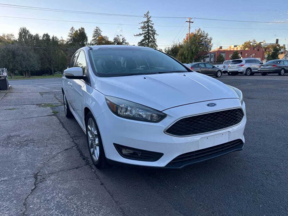 Ford Focus SE      2015