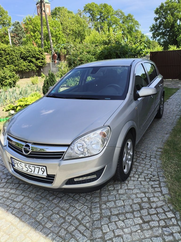 Opel Astra h LPG Webasto, klima, nowy rozrzad