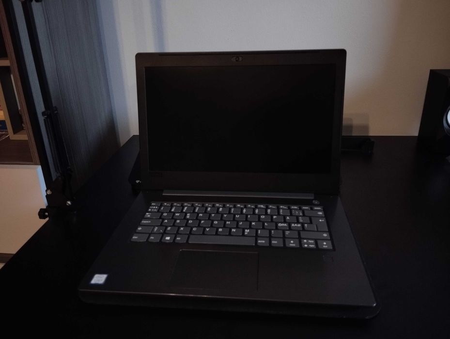 Laptop LENOVO Intel Core i5-8250U, 20GB RAM DDR4, 256GB SSD NVME