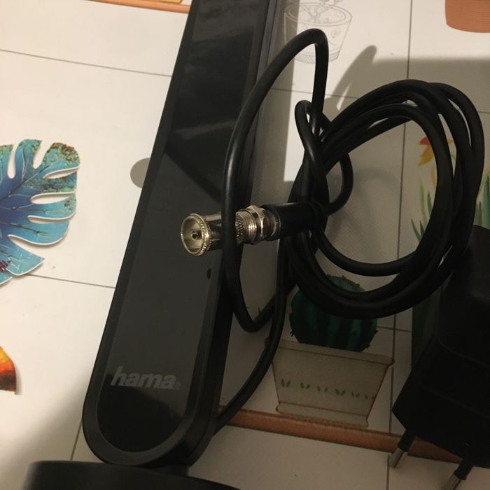 Antena radiowo telewizyjna DAB tuner