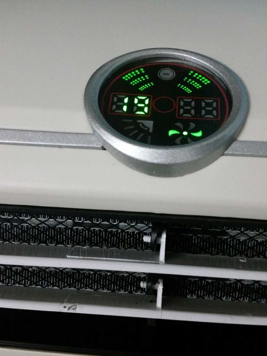 Обогреватель керамический 2000W электро. Настенный тепловентилятор