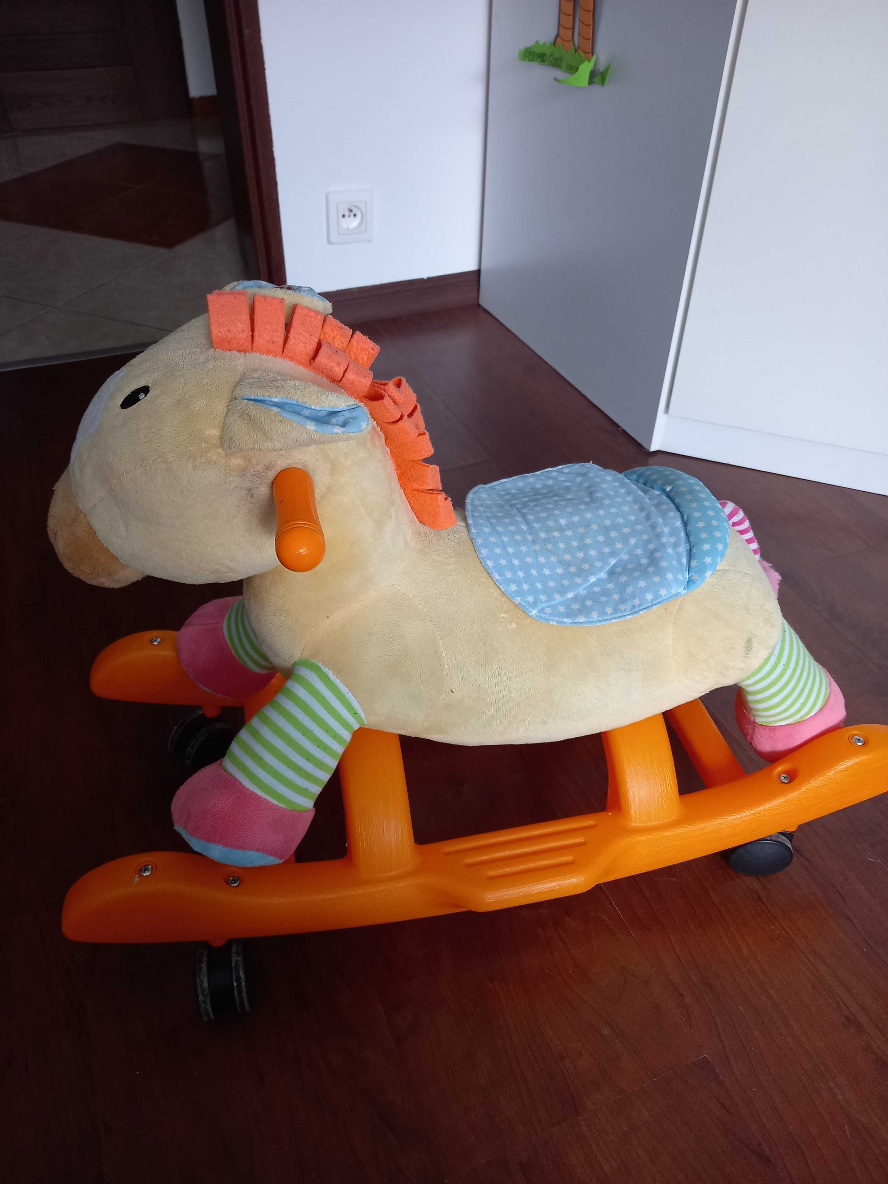 Jeździk i koń na biegunach Jeździk bujak 2w1, 2 zabawki cena za zestaw