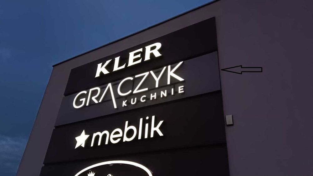 Nowoczesne Logo, Kasetony Podświetlane, Totemy – Kompleksowa Reklama