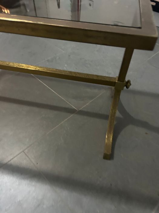 Mesa de centro, com tampo em vidro