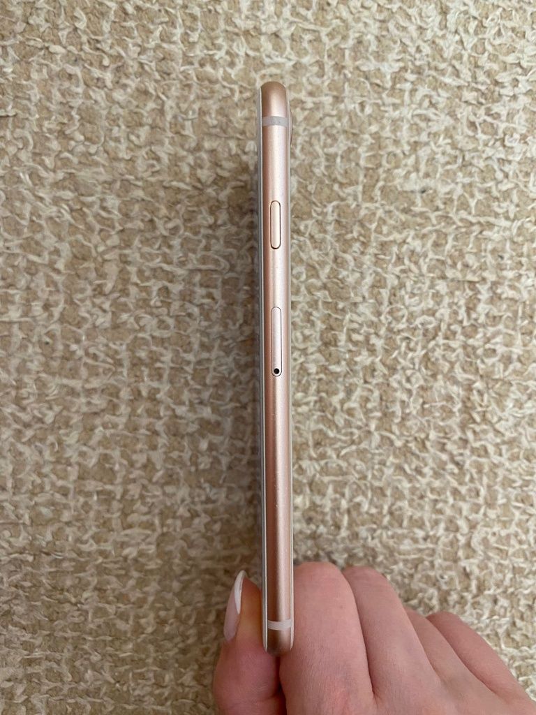 iPhone 8  64 GB - Rose gold