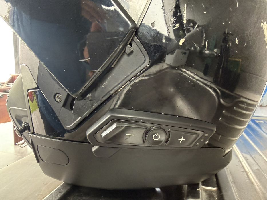 Capacete BMW System 5 com auricular