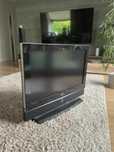 Telewizor Viewpia 32" LCD – działa, brak pilota i kabli