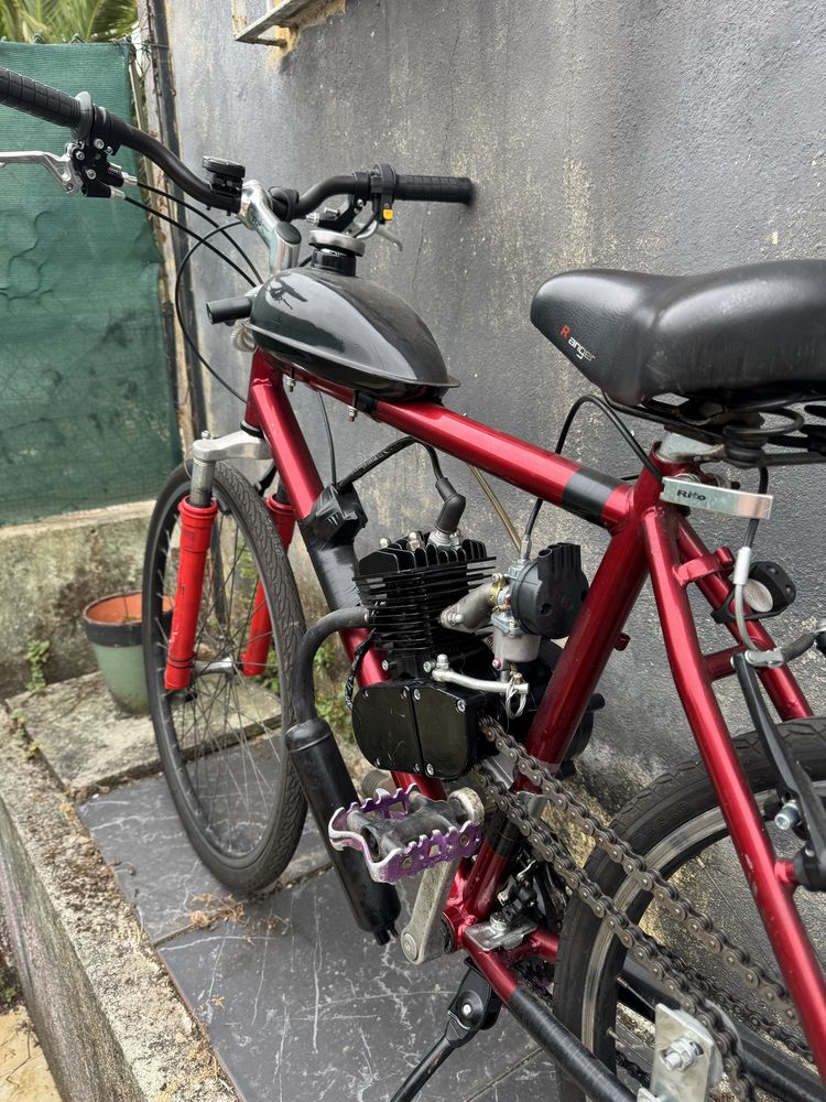 Bicicleta com motor 80cc