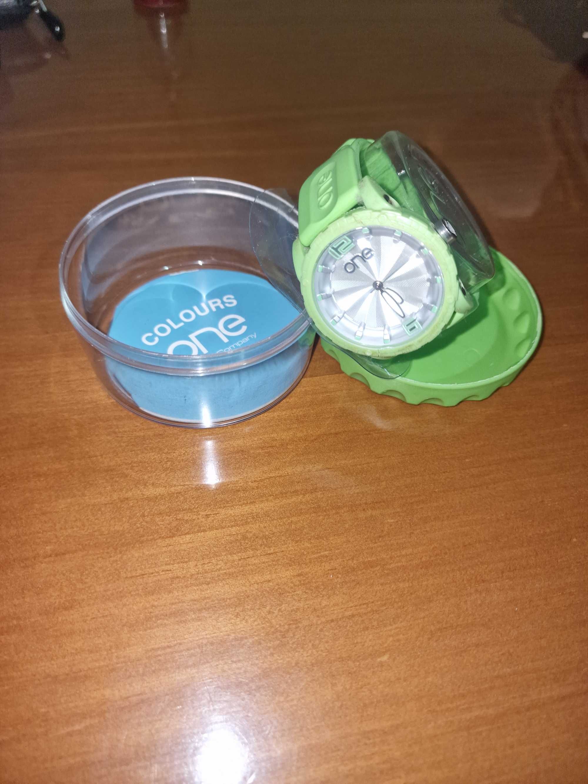 Relógio One Watch verde