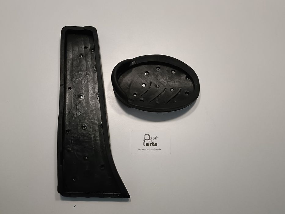 Conjunto de pedais e repouso de pés BMW F39/F40/F45/F46/F48