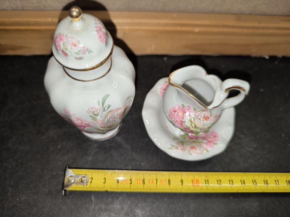 Mini Conjunto Porcelana Portuguesa Antiga.
Mini conjunto de porcelana