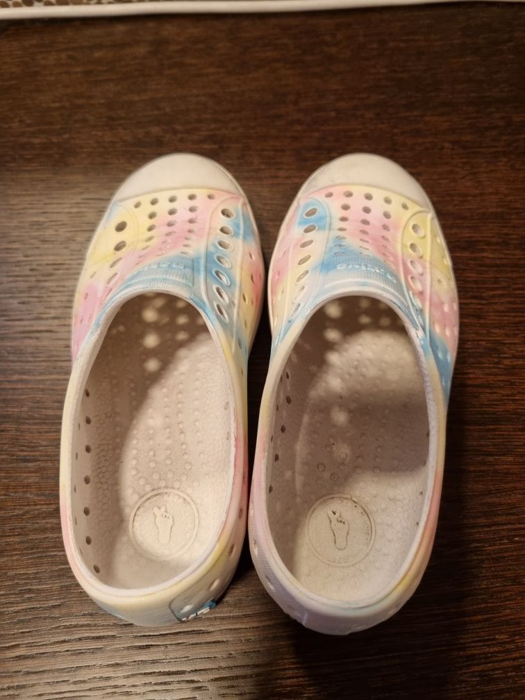 Buty, sandały Native C11