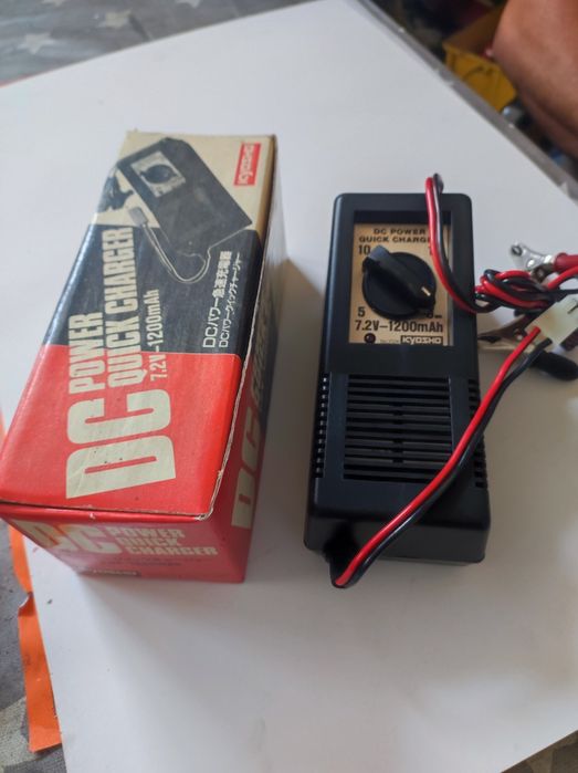 Kyosho carregador vintage