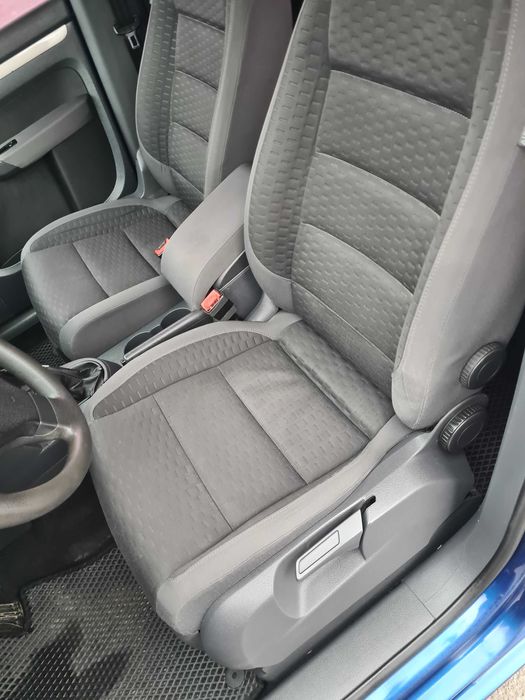 VW touran 1.6 mpi +газ добрий стан