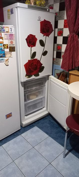 Холодильник продам
