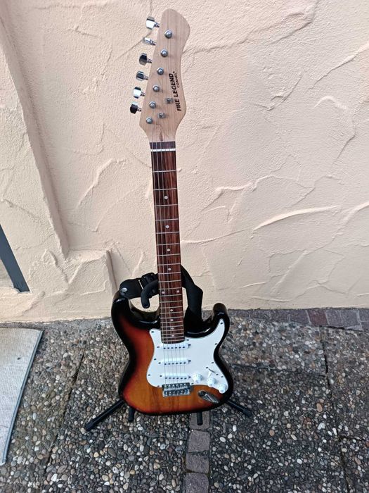 Электрогитара Електрогітара Fire Legend Cornel в гарному стані