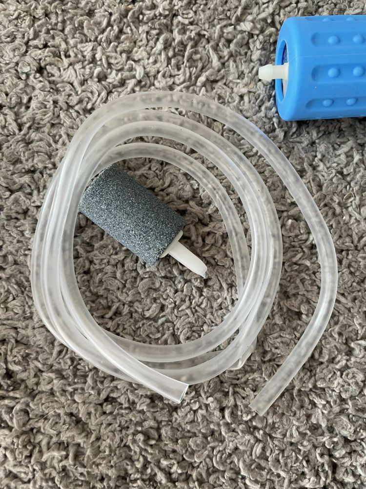 Mini pompka do akwarium USB- niebieska