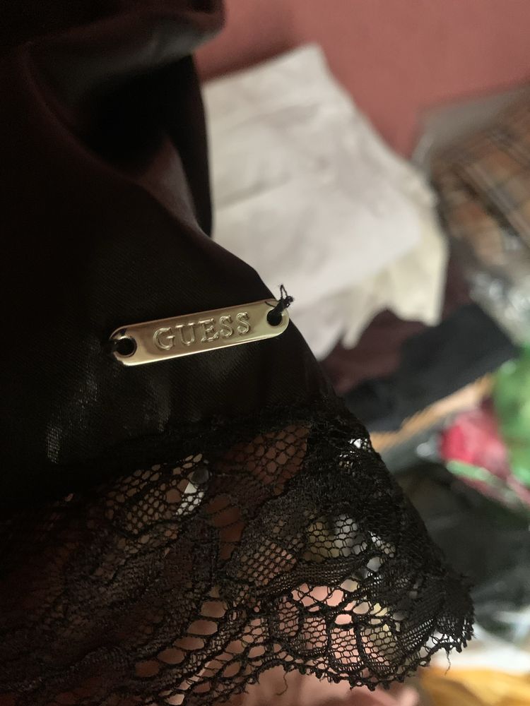 Guess  майка в бельевом стиле