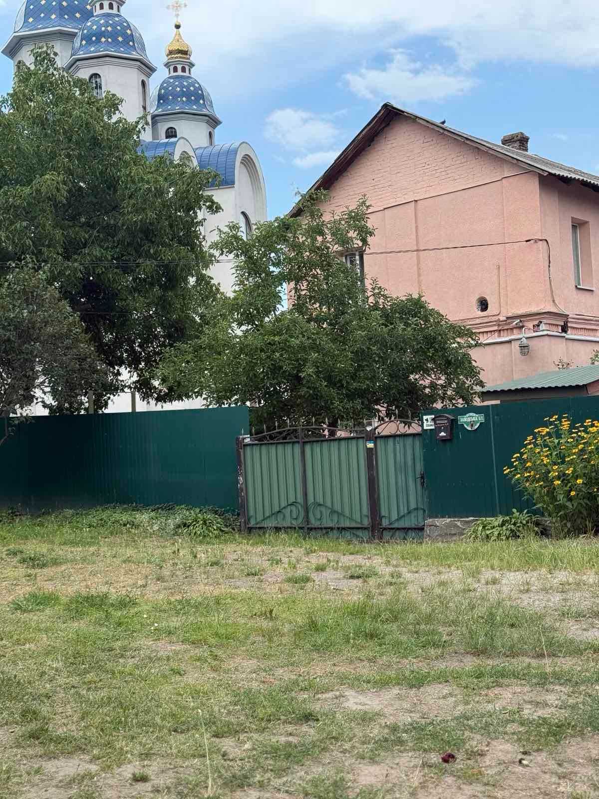 Продається 2к квартира  центр міста Фастова, вулиця Заводська 1