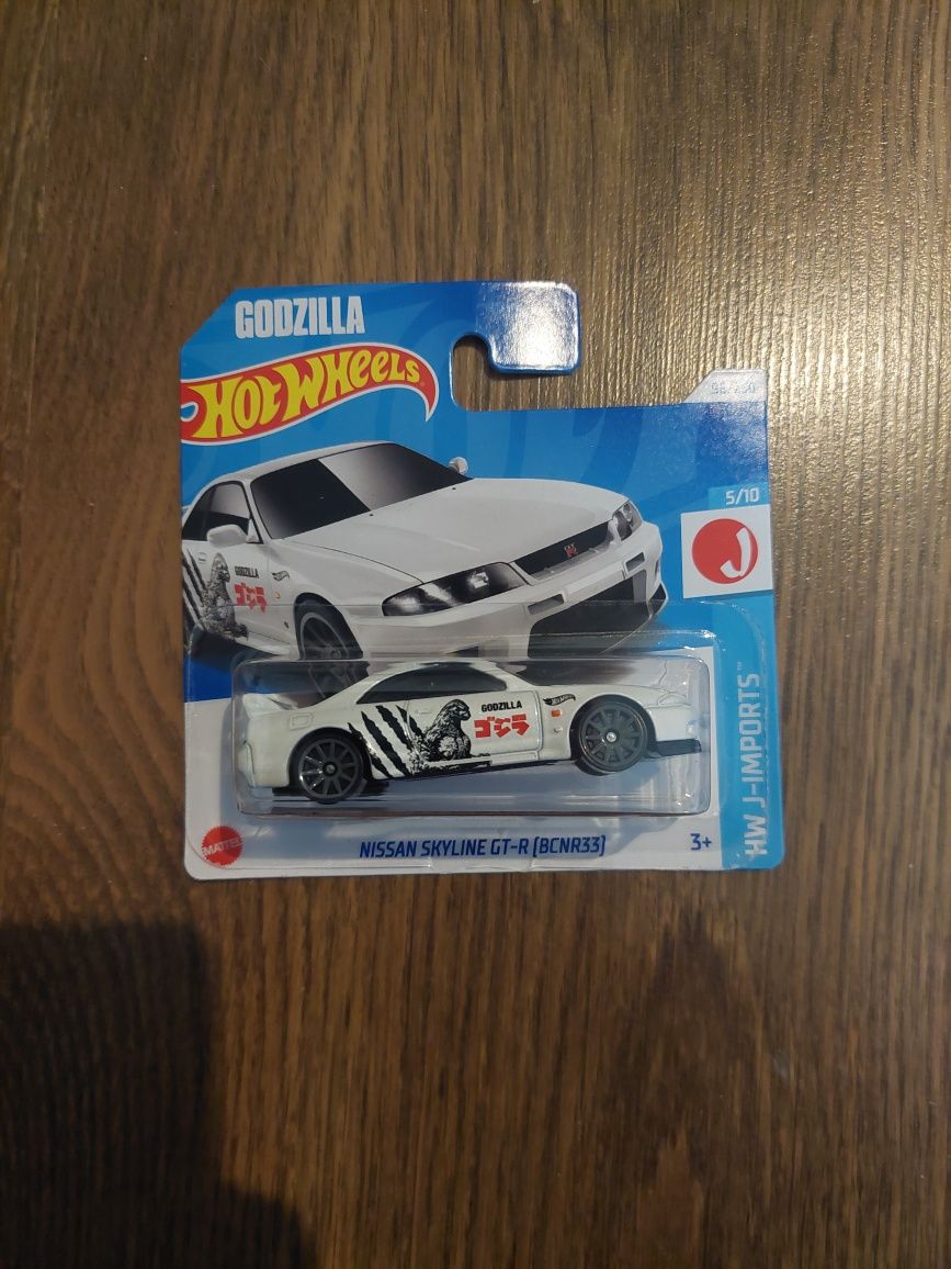 Hot wheels nissan skyline gt-r