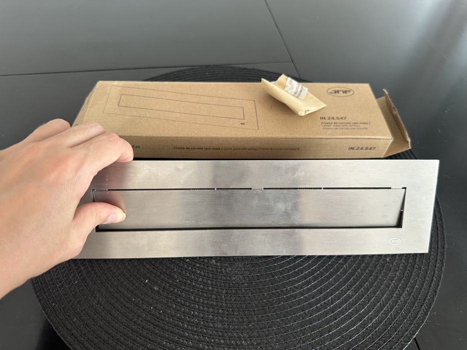 Frente correio com mola JNF escovado