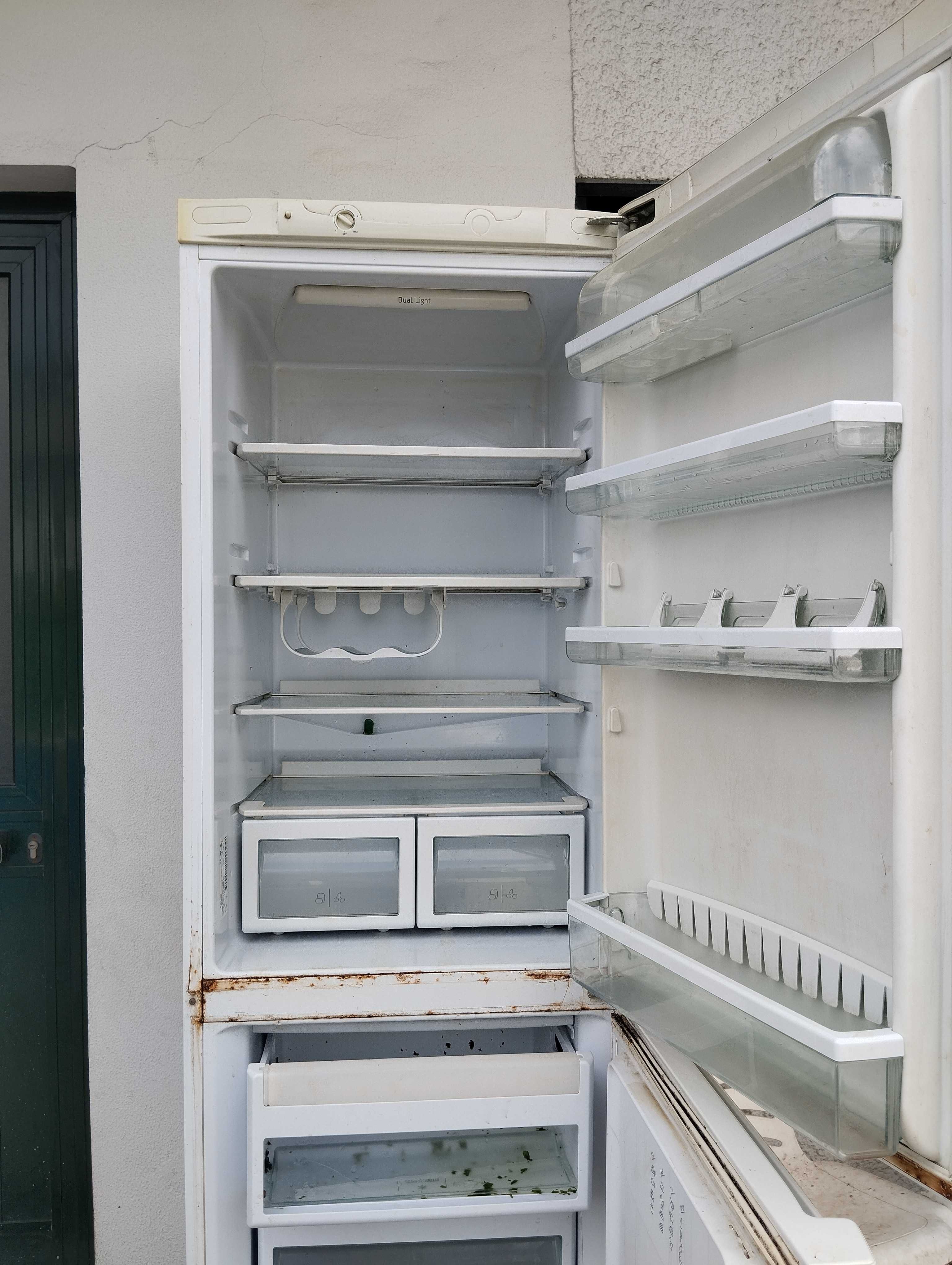 Combinado Hotpoint Ariston