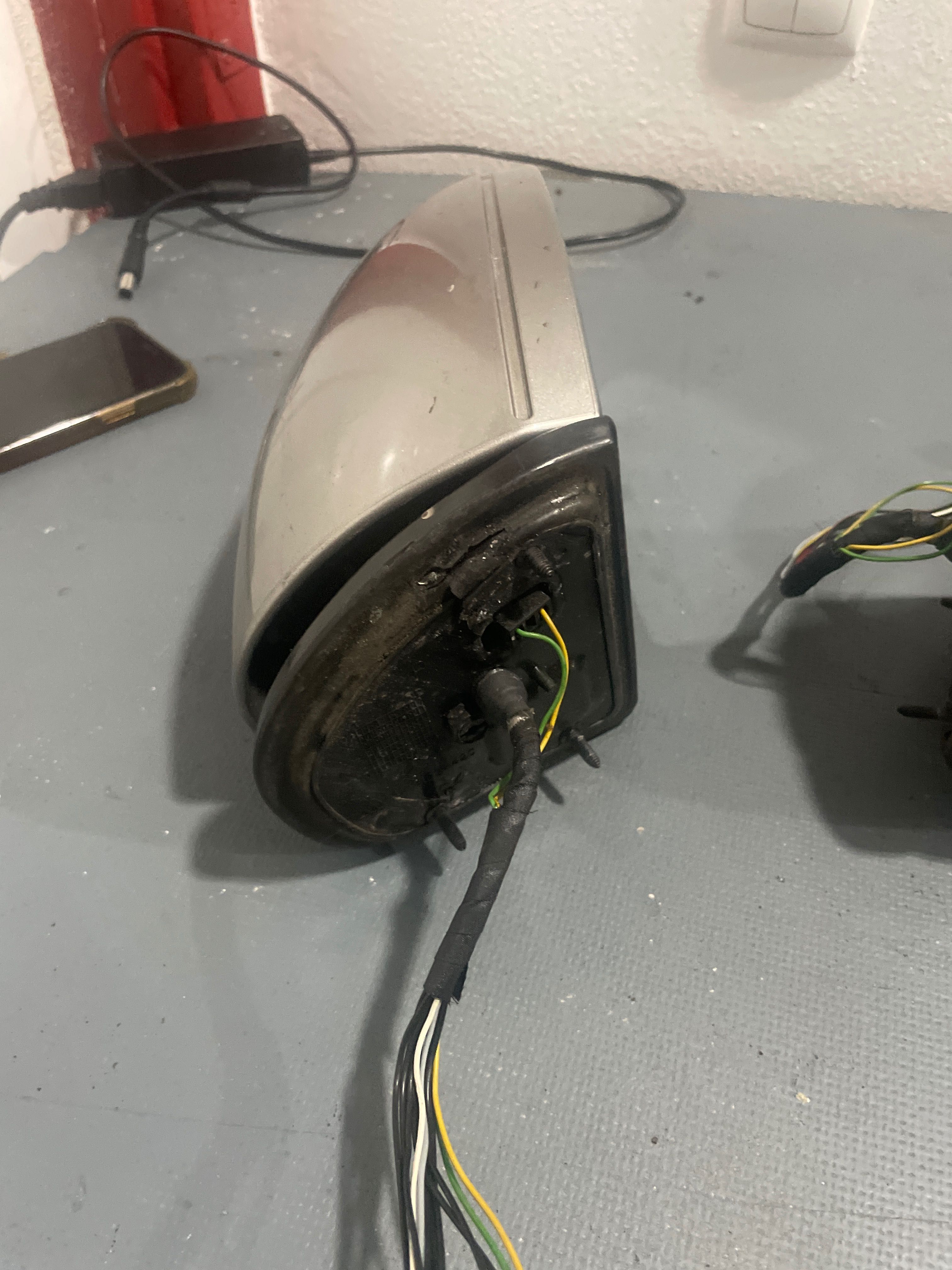 Espelho retroviso Mercedes W211 rebativeis e com luz cortesia