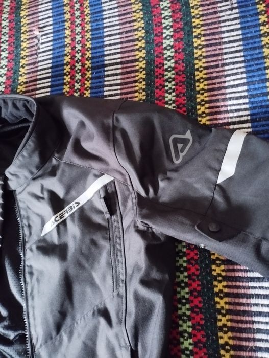 Casaco novo usado uma vez