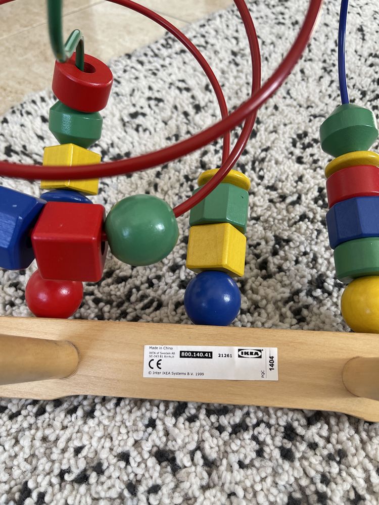 Labirinto de madeira montanha russa IKEA