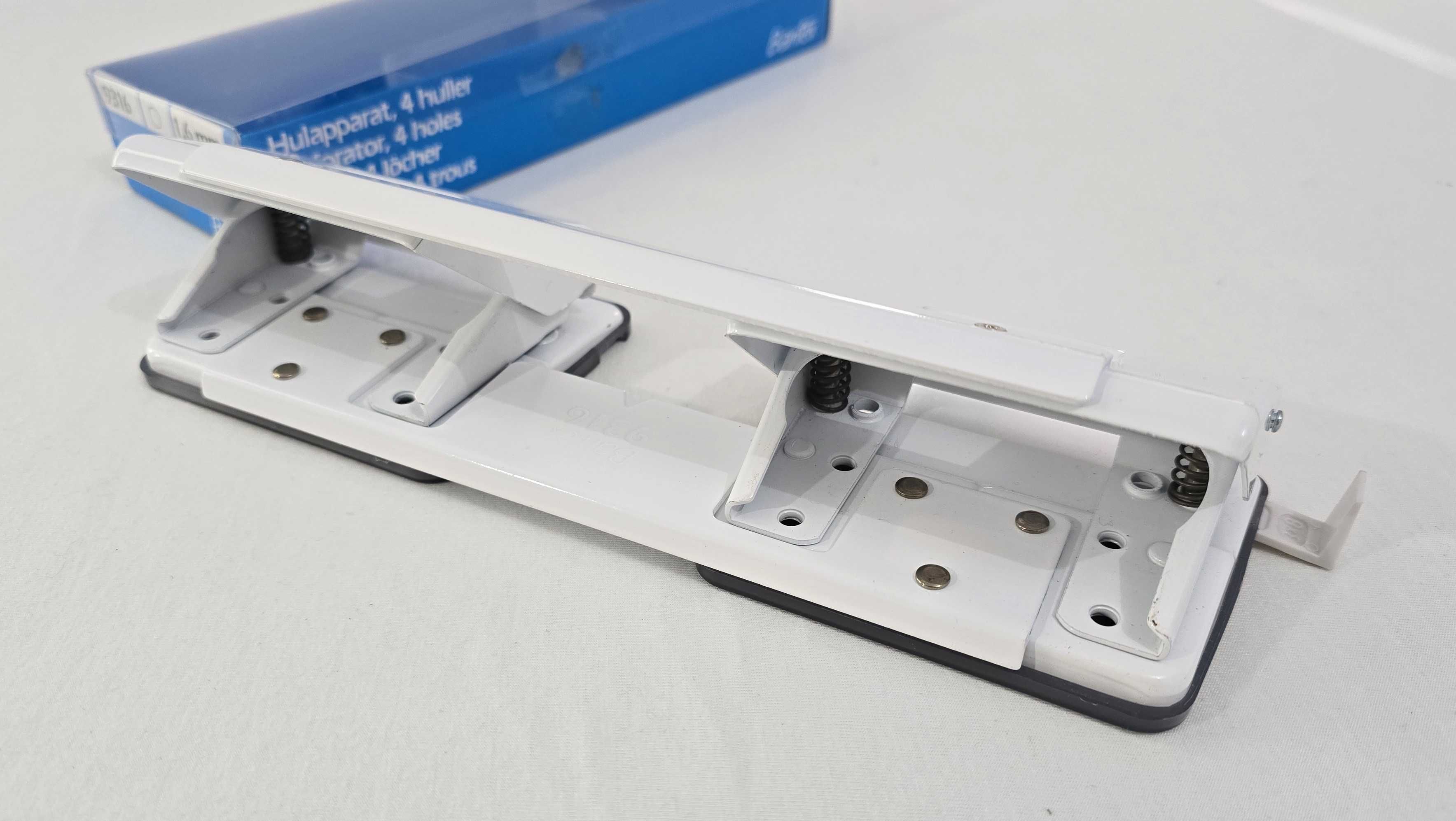 Furador de Papel Duplo