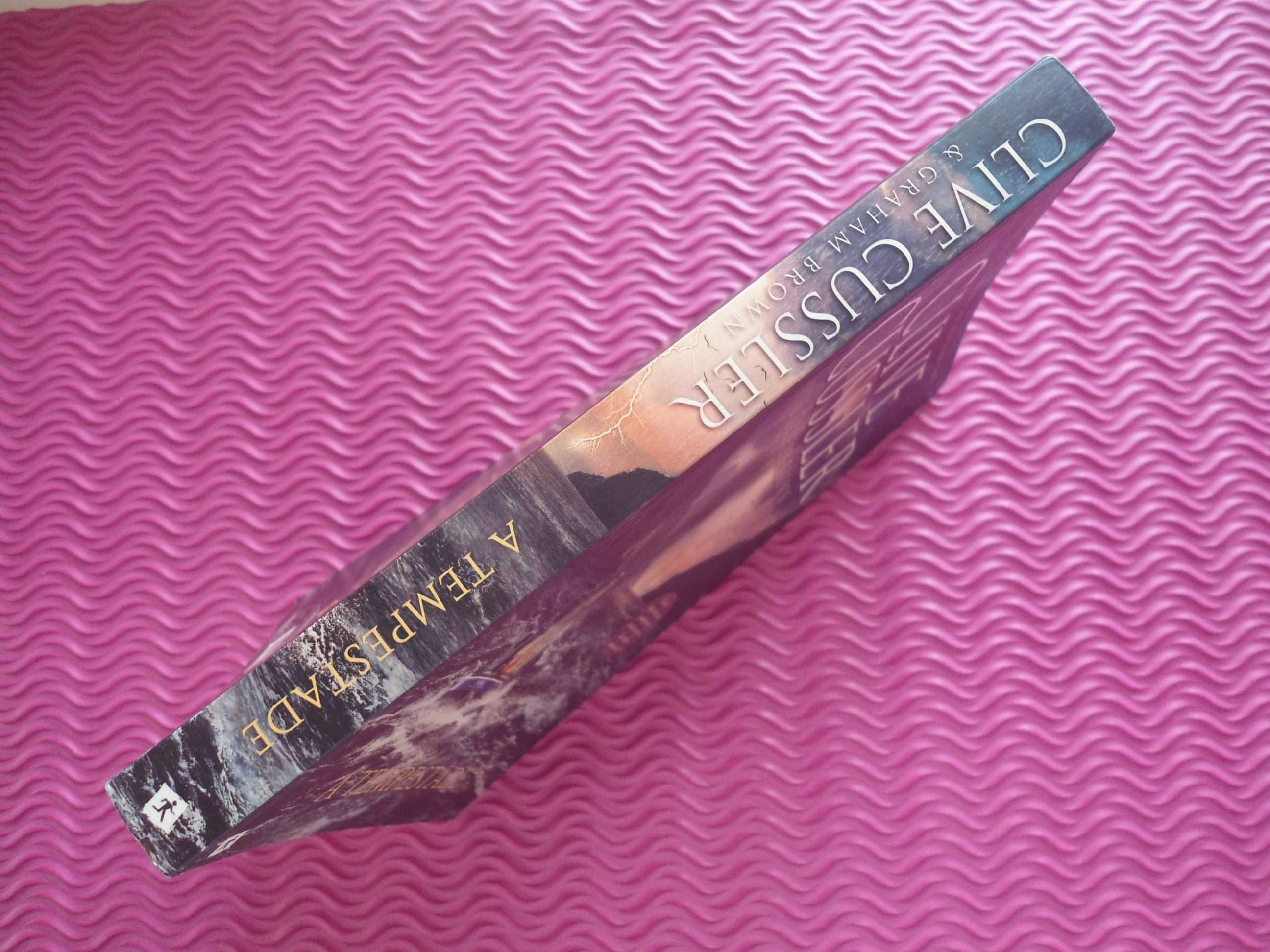 A Tempestade por Clive Cussler & Graham Brown
