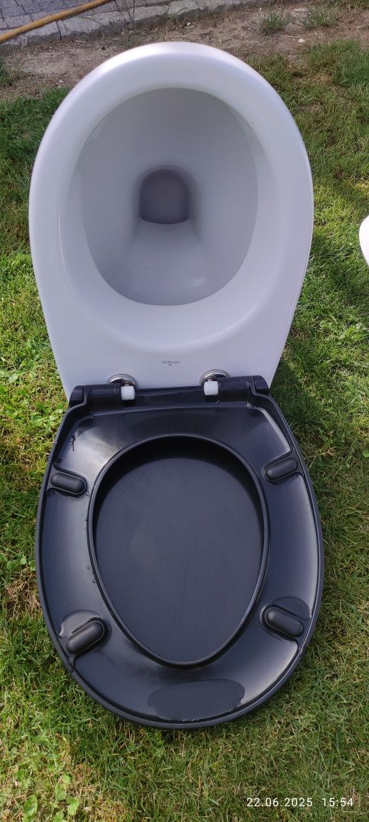 Miska WC Cersanit klozetowa podwieszana umywalka kaloryfer łazienkowy