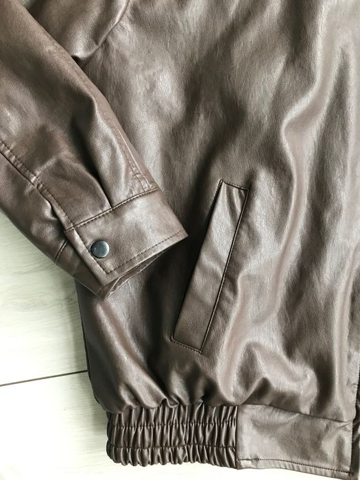 Куртка жіноча коричнева