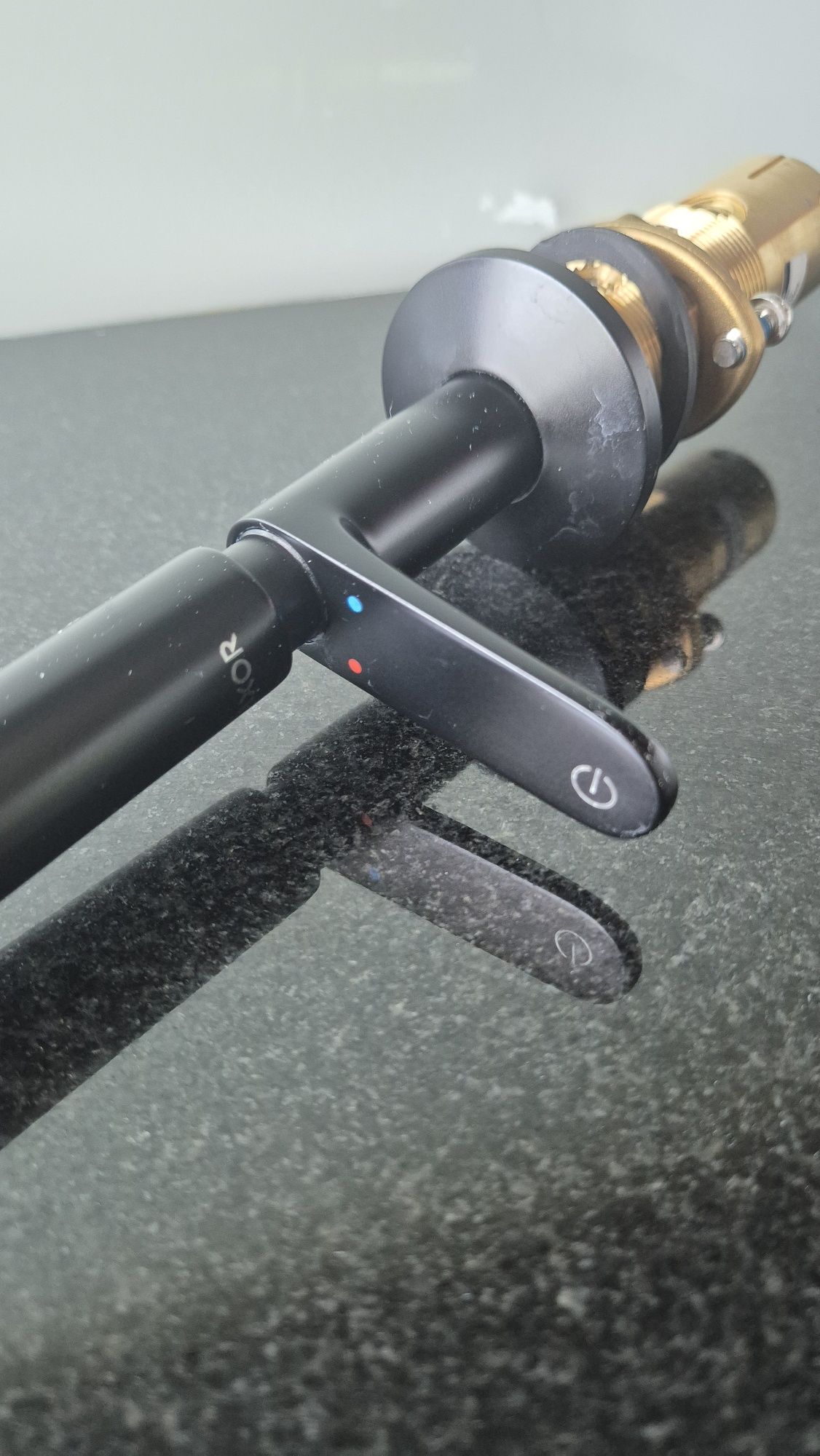 Axor One, Bateria umywalkowa Select 140 czarny mat