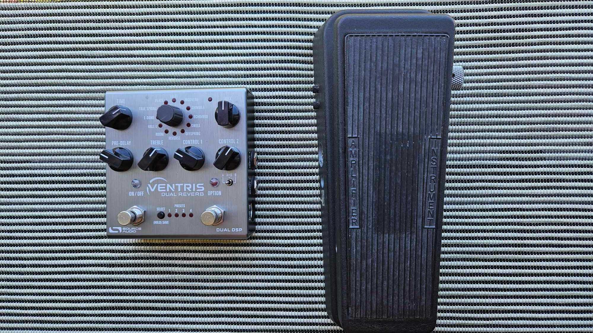 Pedais de Guitarra (Reverb e Wah)