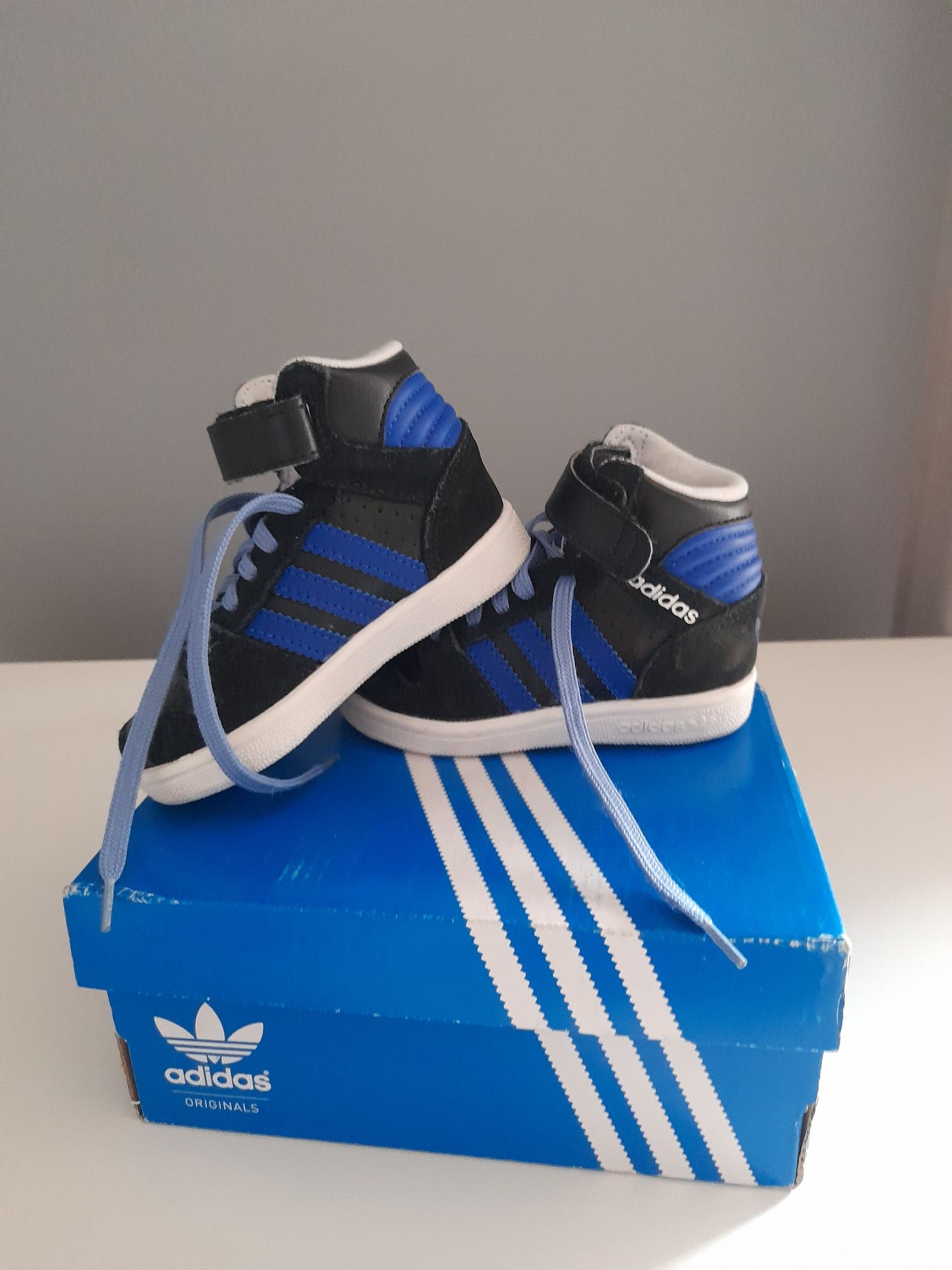 Buty adidas oryginalne rozm.20