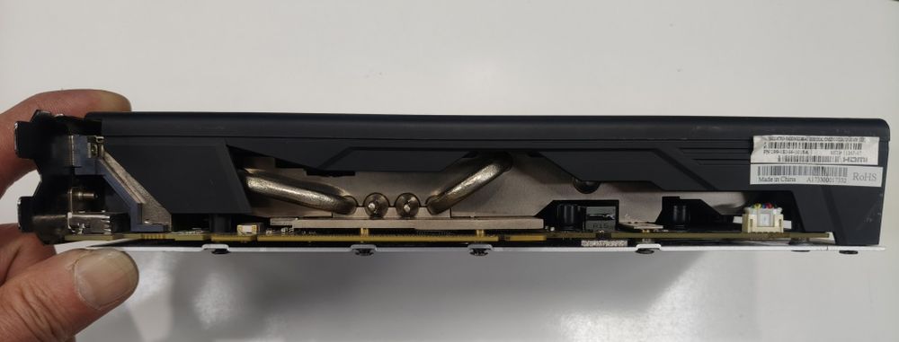 Sapphire Nitro + Radeon RX580 4gb на родных пломбах