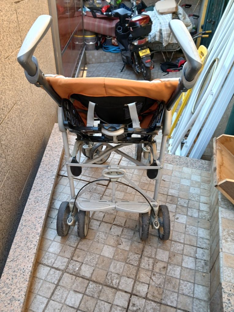 Carrinho de bebé