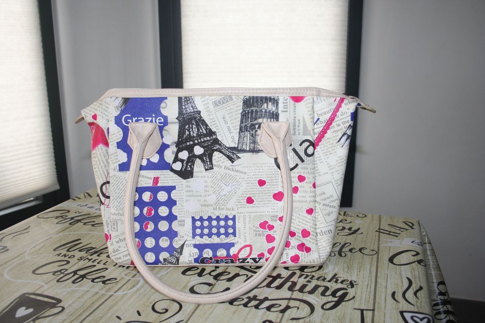 Bolsa alusiva a Paris