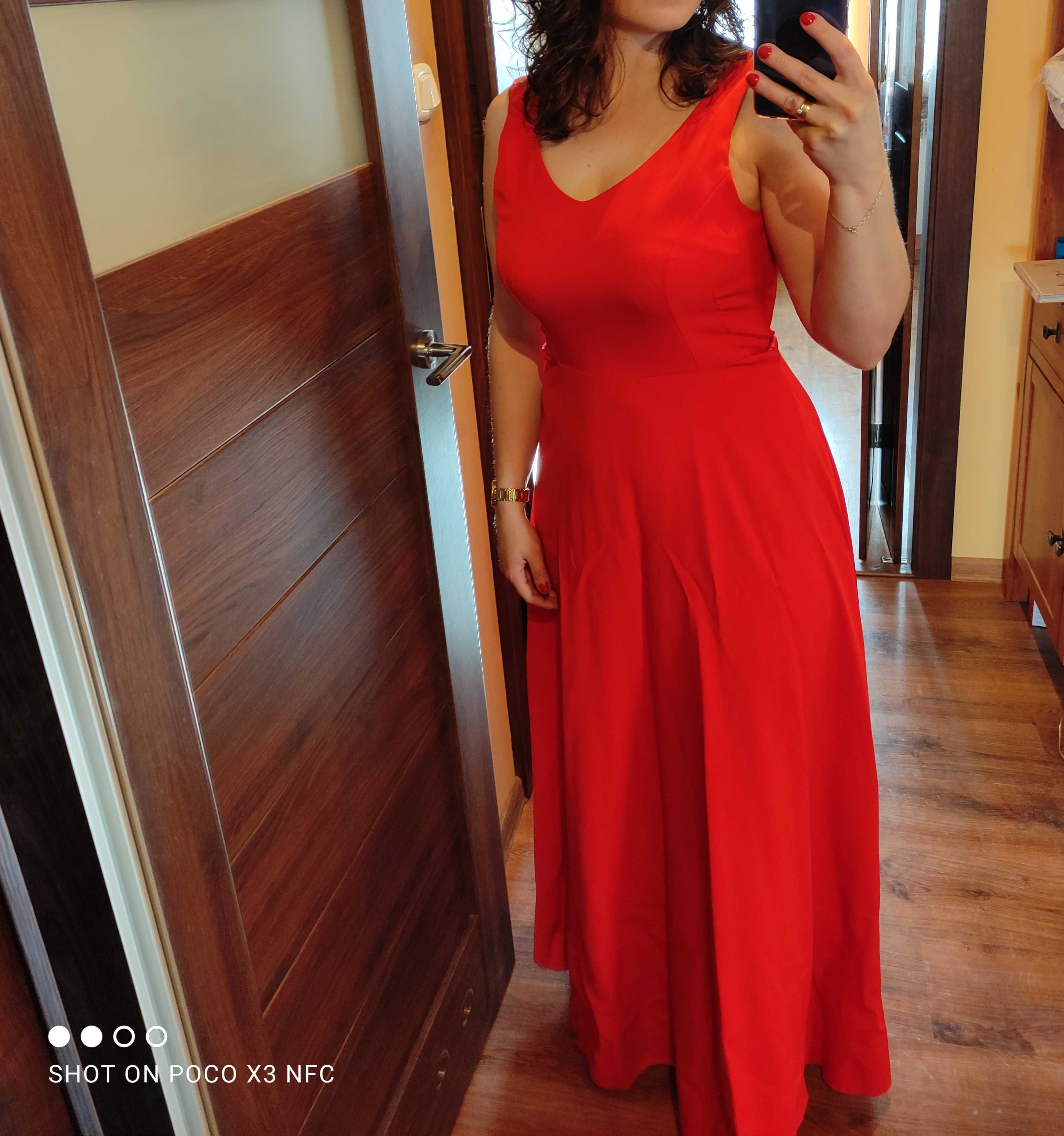 Piękna ,elegancka długa czerwona suknia