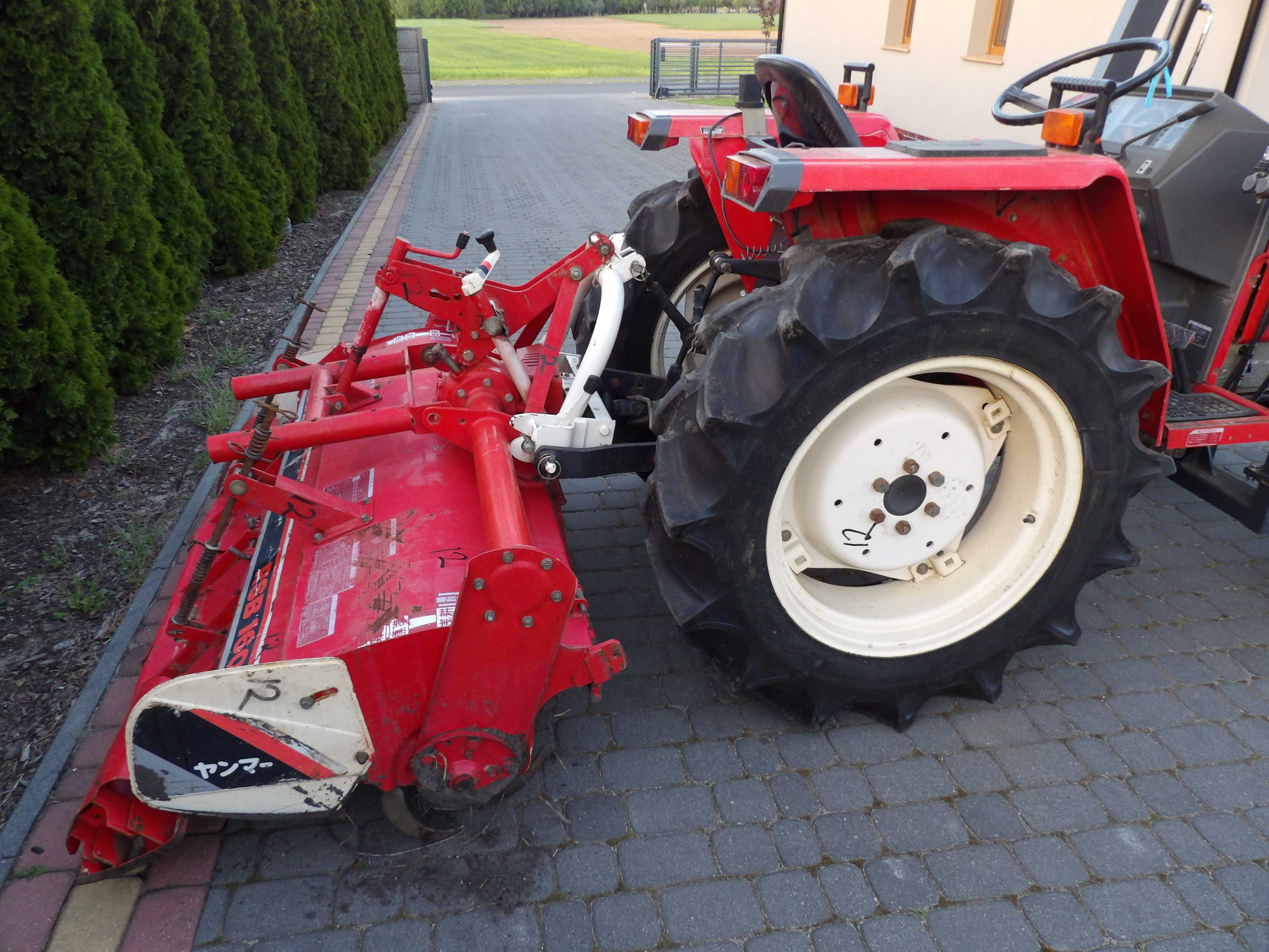 Yanmar FX 255 25 KM 4x4 wspomaganie mini traktor kubota ładowacz tur