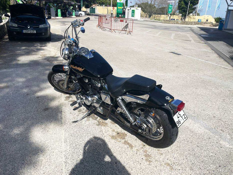 Honda Shadow Black Widow VT750DC
