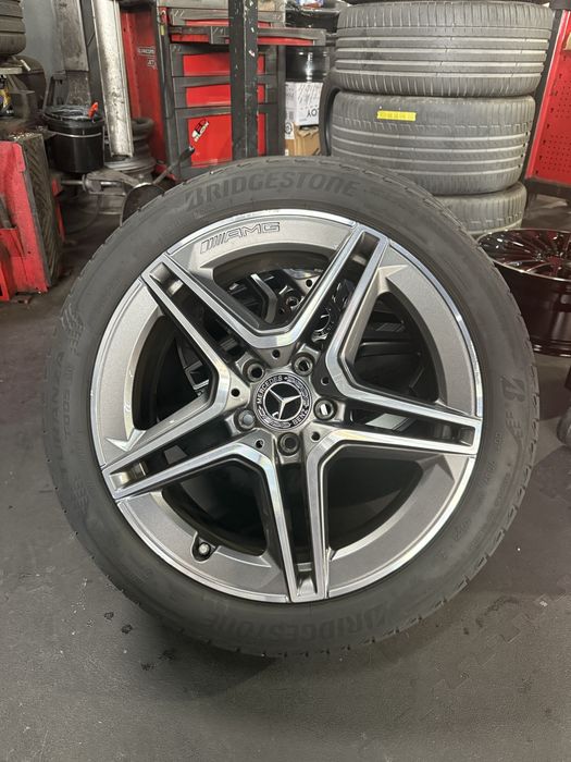Jantes Mercedes 18” com pneus