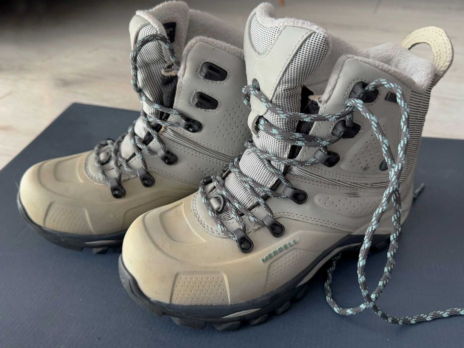 Жіночі зимові трекінгові  термо черевики Merrell водонепроникні. Р 36
