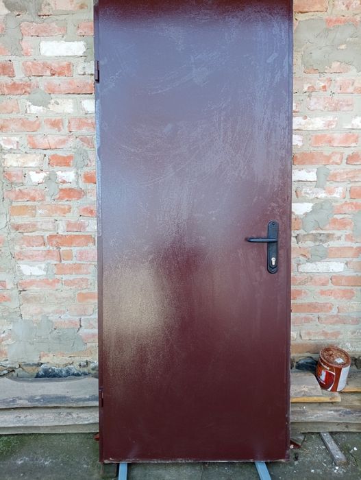 Двері вхідні ліві